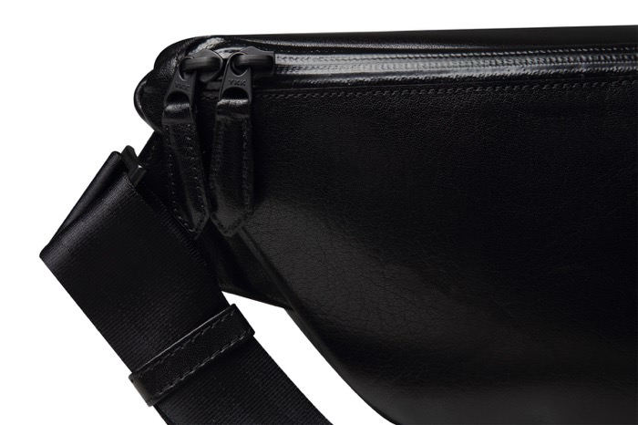 ボディバッグ  class=