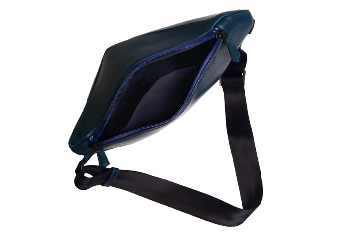 ボディバッグ  class=